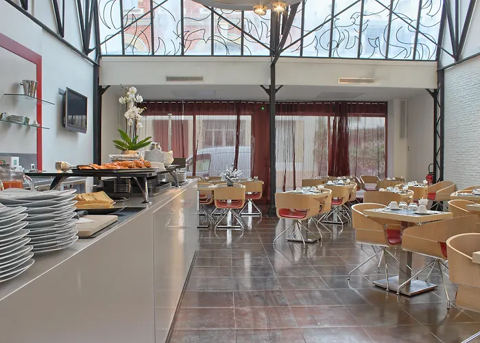 Pavillon NationHotel Pas Cher Paris